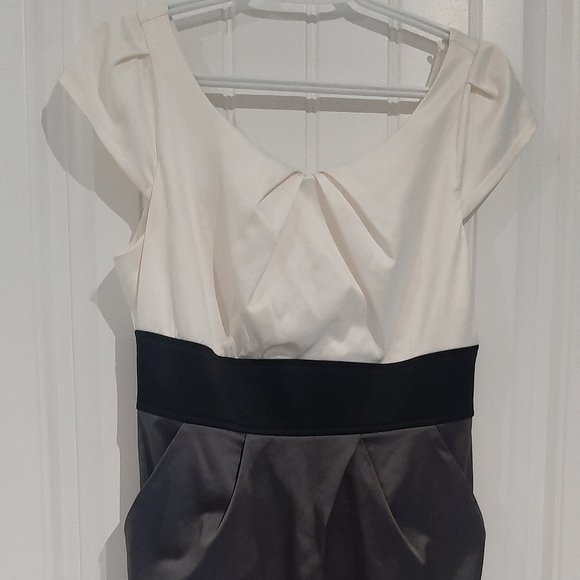 Le Chateau dress - Picture 2 of 2